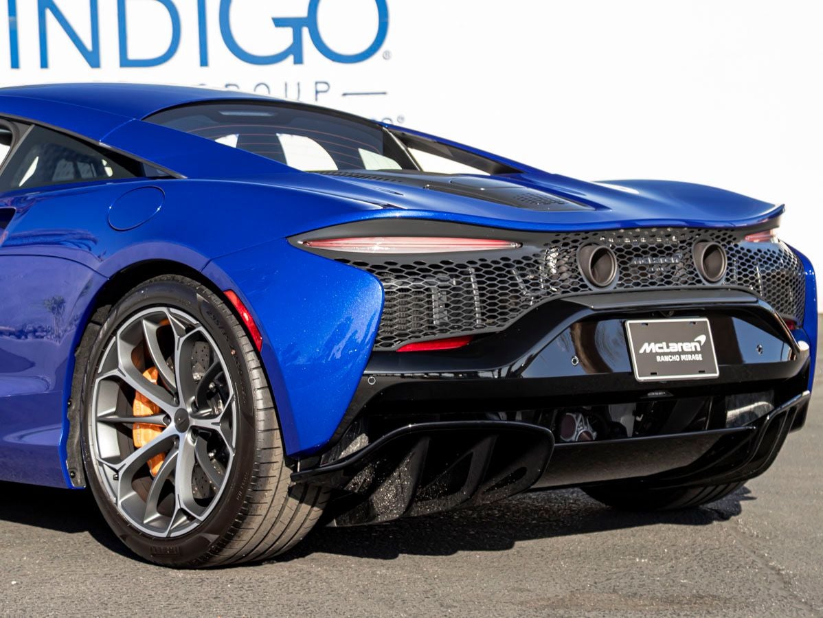 2026 McLaren Artura TechLux