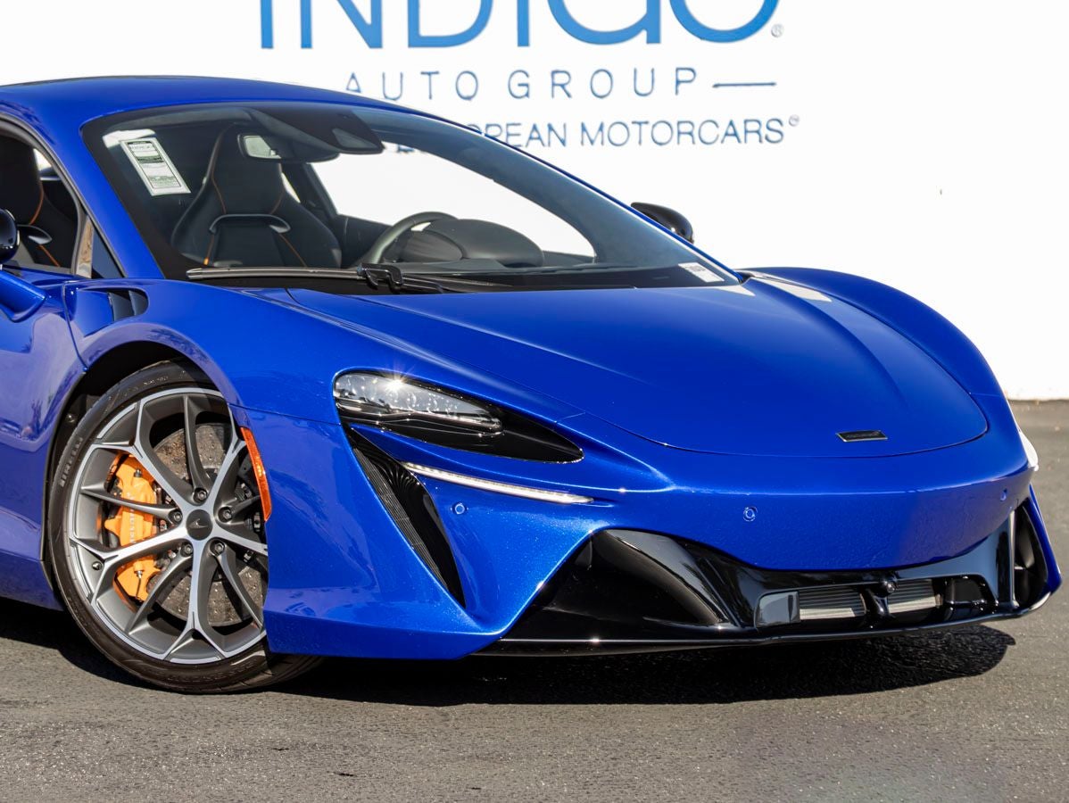 2026 McLaren Artura TechLux