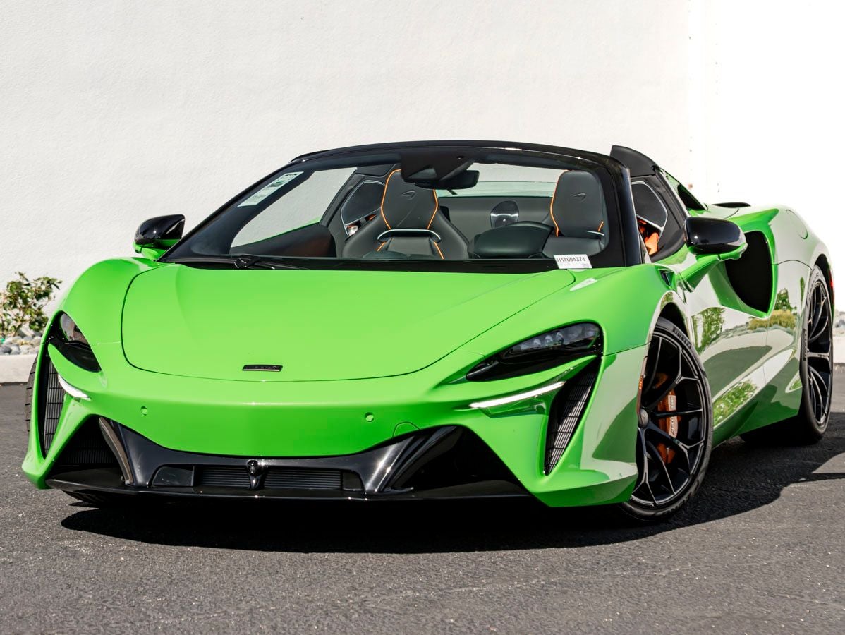 2026 McLaren Artura 3.0's photo
