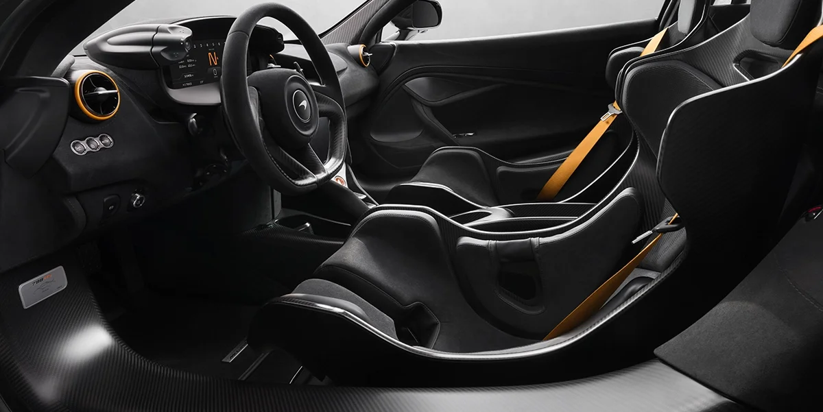 Infotainment and technology of the McLaren 788HS.