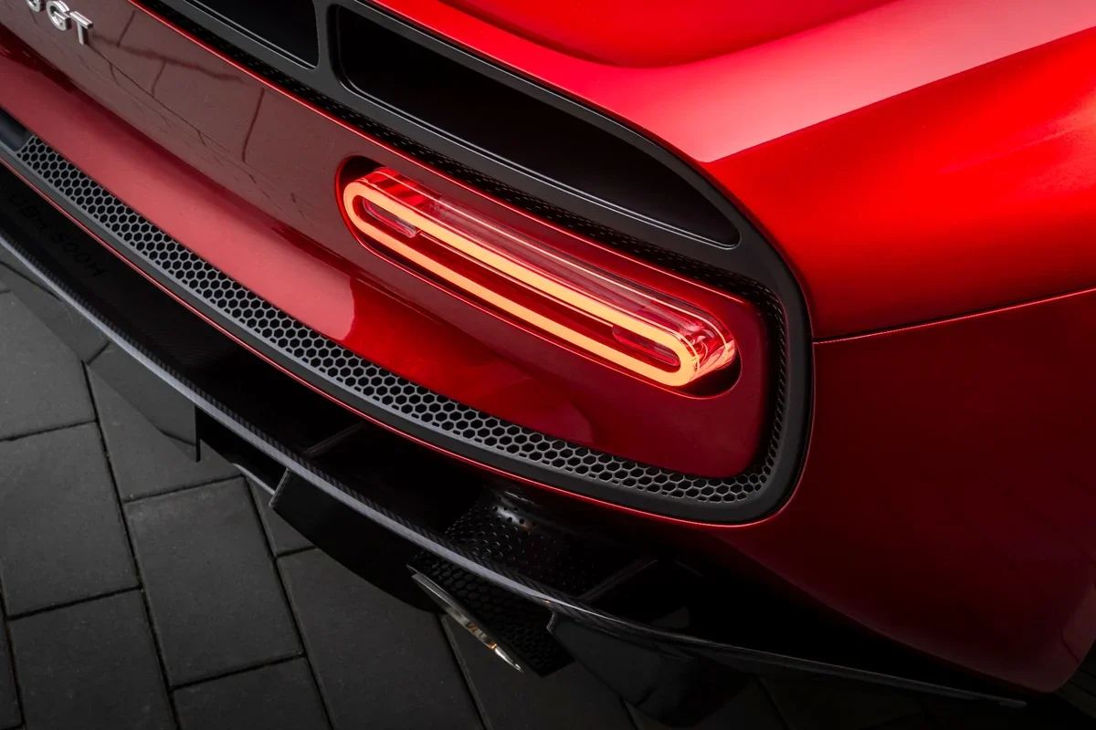 2028 McLaren McL 6GT Racing Loop rear taillight detail