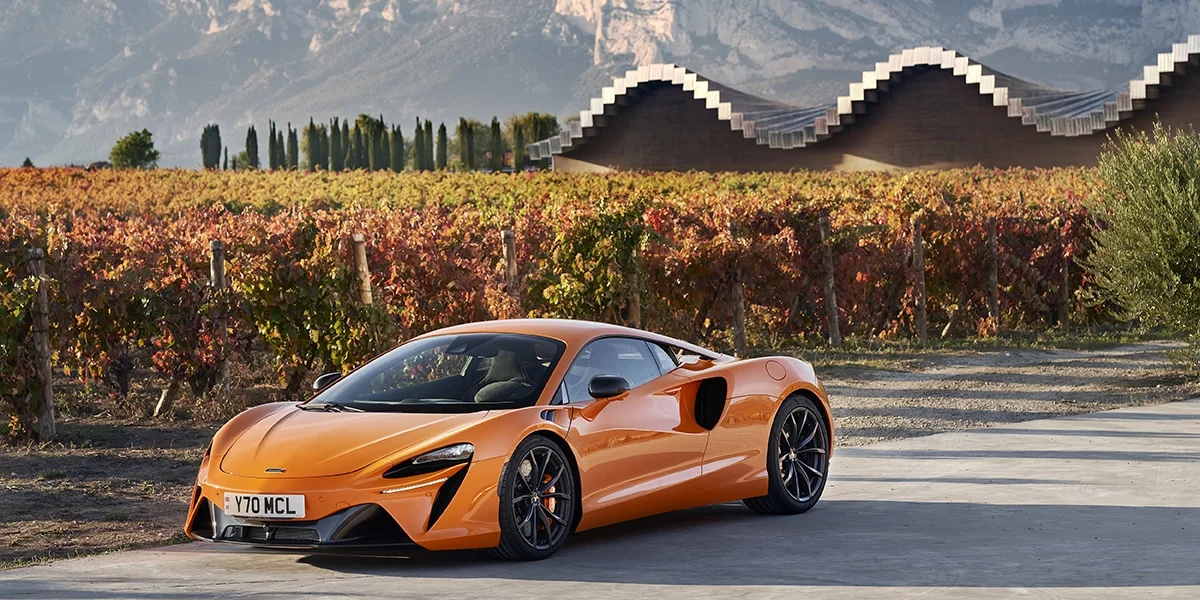 2026 McLaren 750S hero image